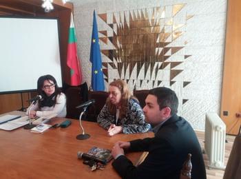 Над 50 юристи се запознаха с измененията в ГПК, домакин на обучението беше община Смолян