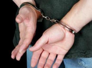 Задържаха 20-годишен чепеларец откраднал портмоне и документи