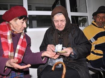 Един на всеки трима българи живее в сериозна бедност