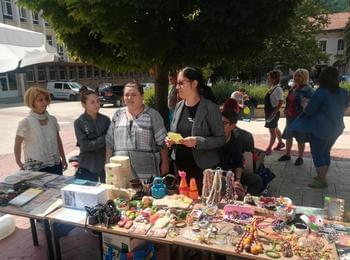  	  Благотворителен базар в подкрепа на Ицо Брадата се проведе в Смолян 