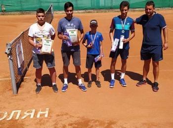 Турнир по тенис на корт за деца и младежи под мотото "Спортът срещу агресията" се проведе в Смолян
