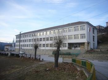 Училището в село Върбина със статут на "защитено"