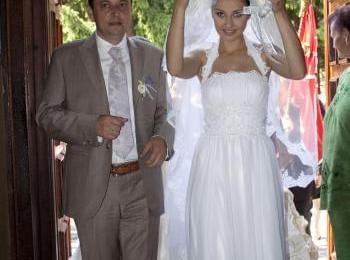 Яне Янев се ожени
