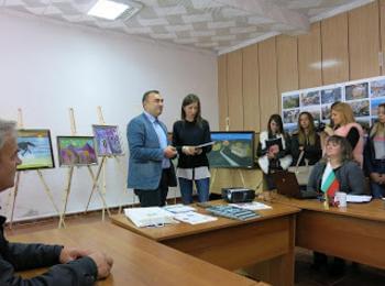  Изложба, посветена на европредседателството на България беше открита в Доспат