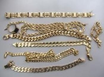 Откраднаха златни накити от апартамент в Смолян