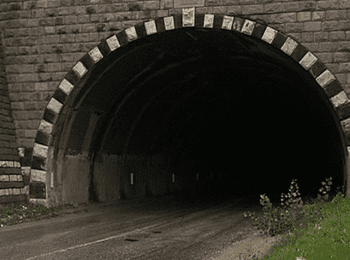  До 25 юли движението нощно време през тунела след Бачковския манастир ще се пропуска през 2 часа