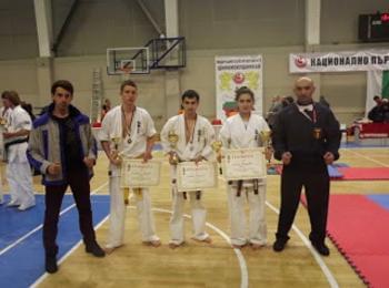  Каратистите на клуб „Рудозем” се прибраха с 3 медала