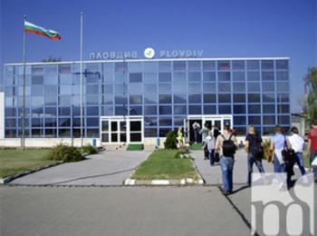 100 чартъра с руснаци и ирландци чака летище Пловдив