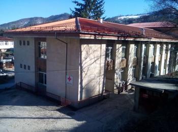 ВМРО дари на БЧК 50 пакета макаронени изделия българско производство