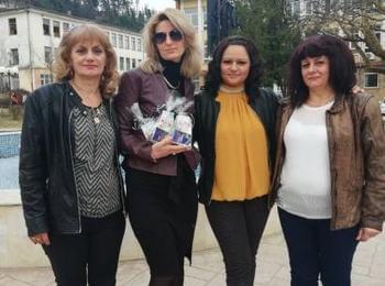 Женското дружество на ДПС уважи със скромни подаръци жените на Смолян