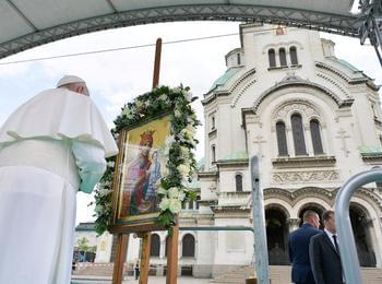  Папа Франциск: България трябва да се справи с демографската си криза