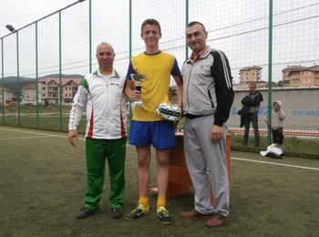 Отборът на СОУ "Д.Благоев" спечели купата на Кмета в XVII-я турнир по футбол