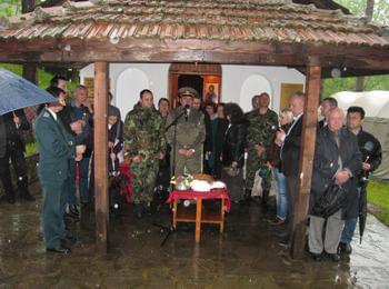 Алпийския батальон отбелязва с литургия и курбан храмовия празник ''Св.св. Константин и Елена''