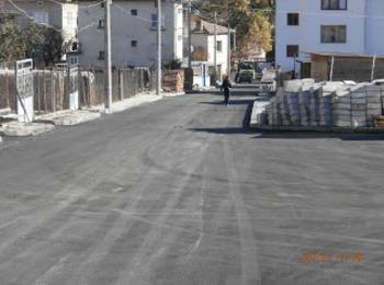  Започна асфалтирането на улици в община Доспат