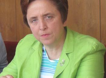   Дора Янкова: Основният ни приоритет са работните места и доходите на хората