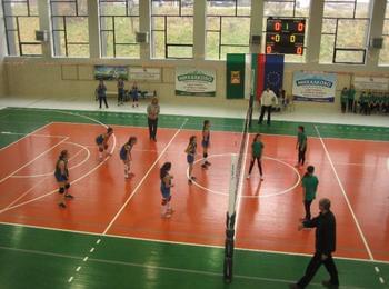 Спортен клуб по волейбол”Родопа” спечели коледния турнир по волейбол за деца