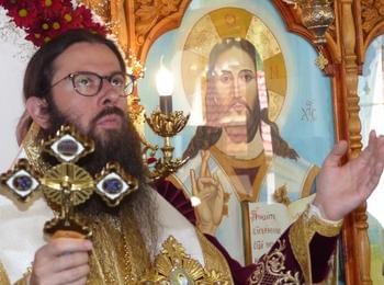  Манастирът „Свети  Пантелеймон“ прие стотици поклонници  за своята 20-годишнина