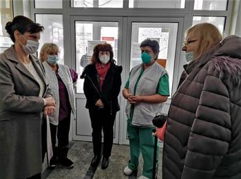 Д-р Даниела Дариткова направи дарение за болницата в Девин