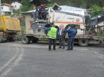 Областният управител инспектира ремонта на пътните участъци Пампорово-Стойките и Чепеларе-Рожен-Соколовци