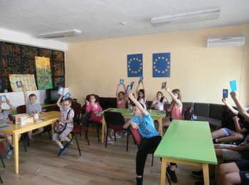 15 деца участваха в творческо ателие в Регионалната библиотека