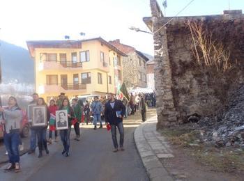 "Родопски хайдути" се събраха на протестно бдение