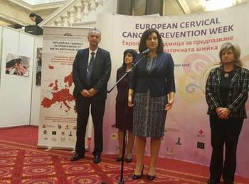 Д-р Даниела Дариткова: България може да се похвали със своята програма за превенция на рака на маточната шийка