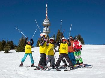 136 деца с първи стъпки в ските и сноуборда на Интерски конгрес 2019