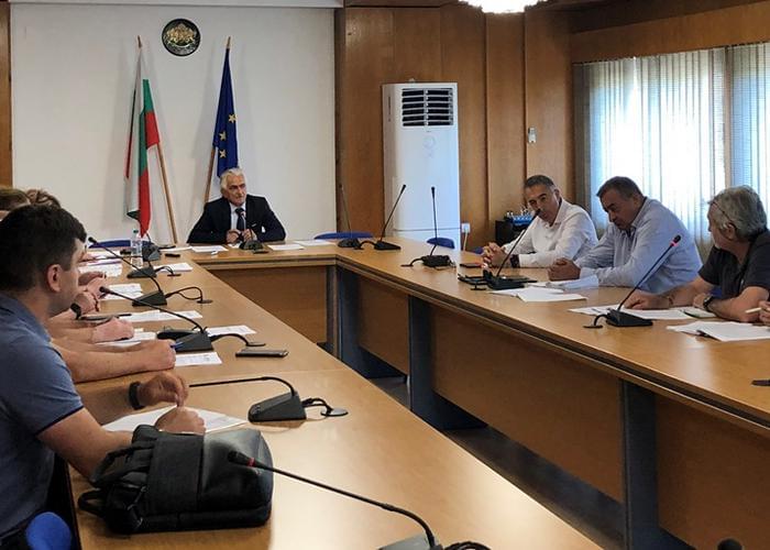 Областната комисия обсъди и прие предложение за изменение и допълнение на нормативна уредба за обществения превоз на пътници