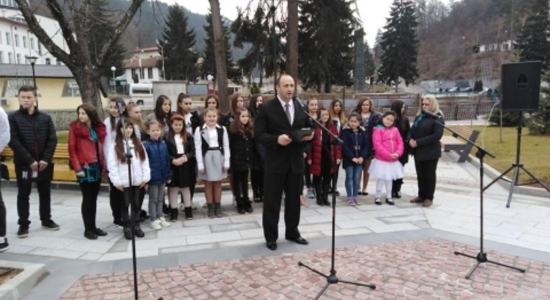 В МАДАН ОТБЕЛЯЗАХА ТЪРЖЕСТВЕНО НАЦИОНАЛНИЯ ПРАЗНИК 3 МАРТ
