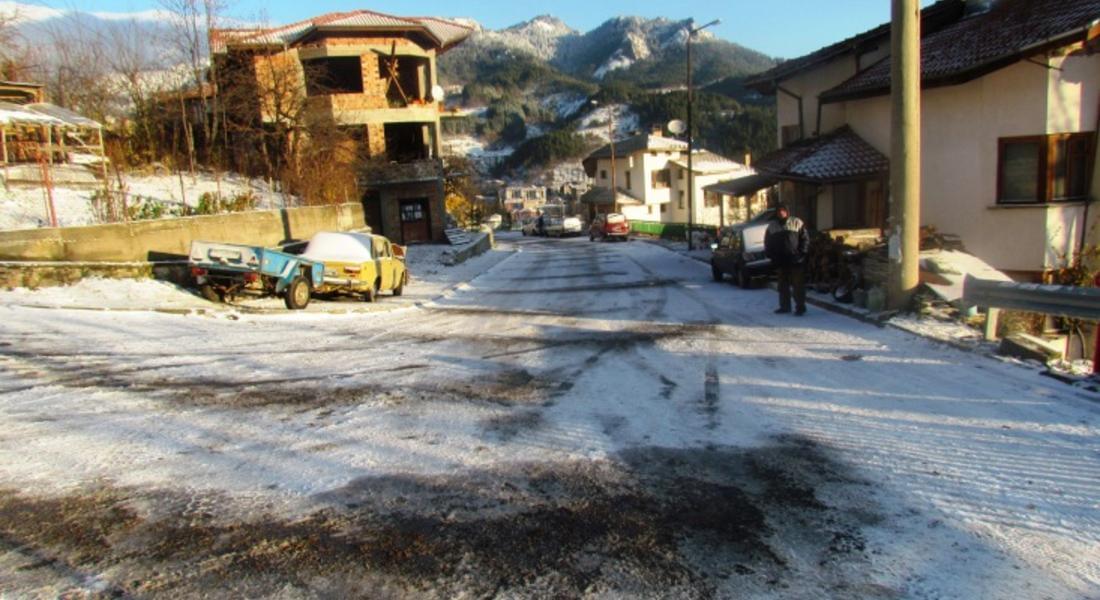Остават в сила ограниченията за движение на автомобили по пътя Смолян- Мугла