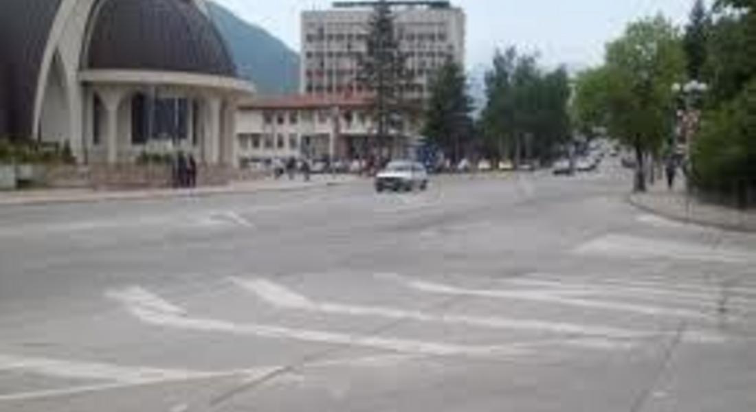 Младеж задигнал чанта в Смолян, вътре имало пари и документи