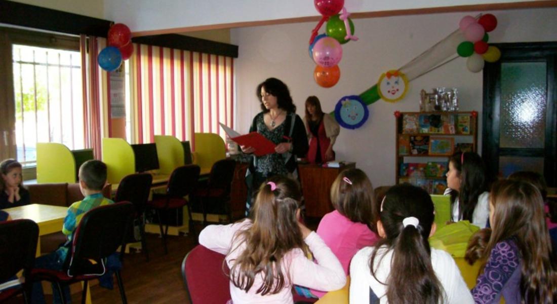 Стартира първото ателие в библиотеката