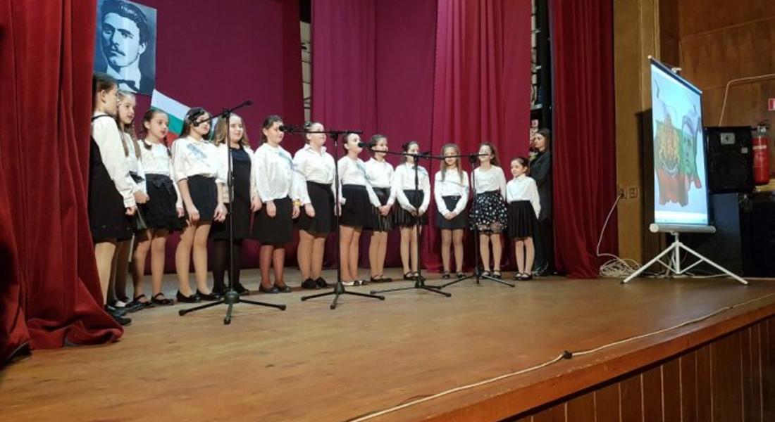 С кратка литературно-музикална програма в Неделино отбелязаха 146 годишнината от гибелта на Апостола