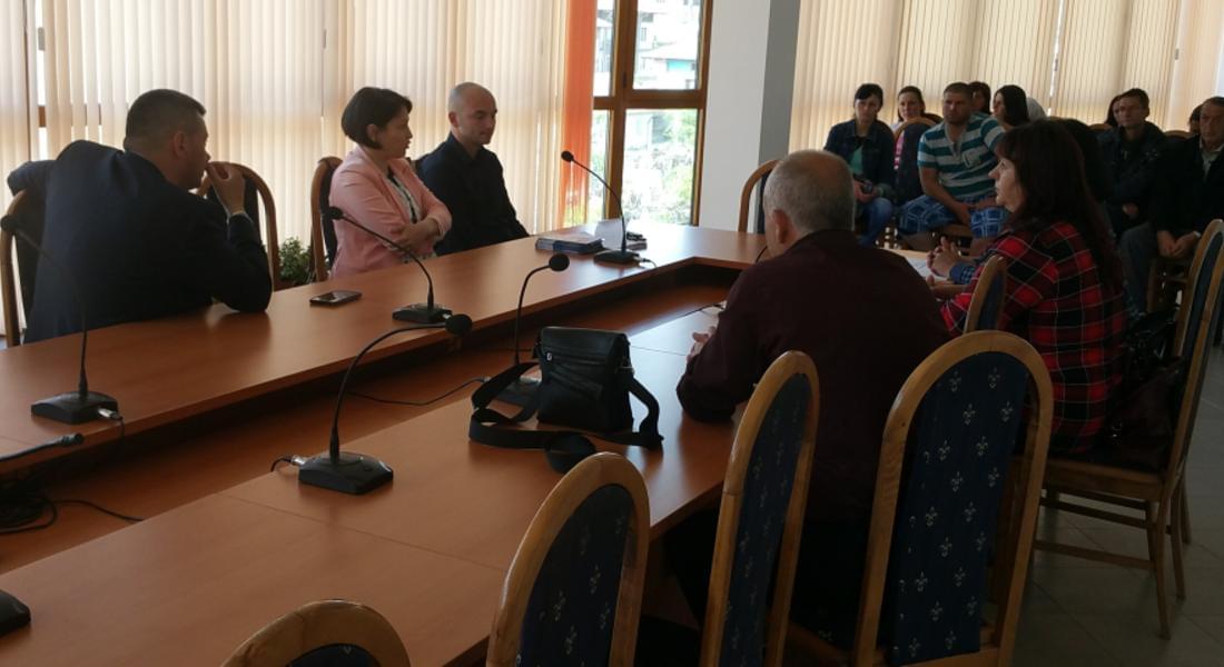 Работна среща с представители на фирма ТЕКЛАС се проведе в Неделино