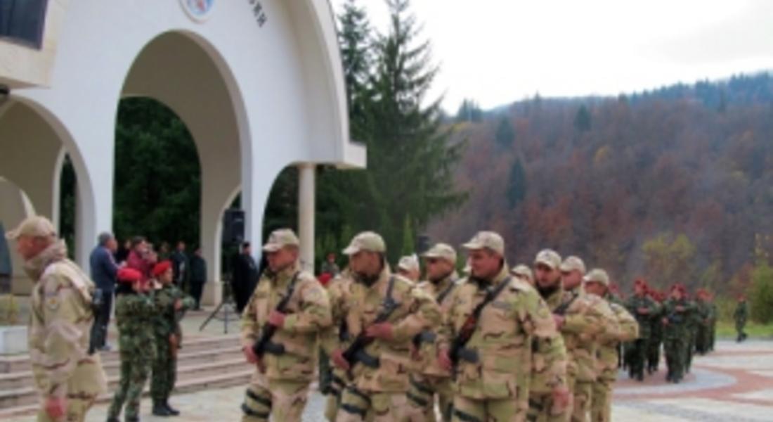 Министърът на отбраната идва за пocpeщaне на peйнджъpитe oт миcия в Aфгaниcтaн