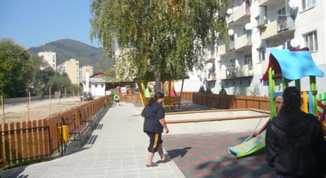 Предстои озеленяване около детската площадка на Прогресите