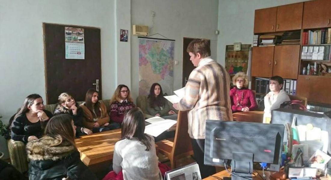 През февруари стартират извънкласни дейности по интереси за учениците в цялата страна