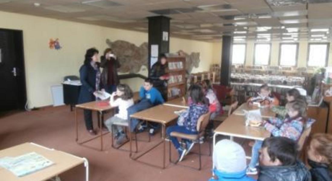 Среща с книжките в библиотеката