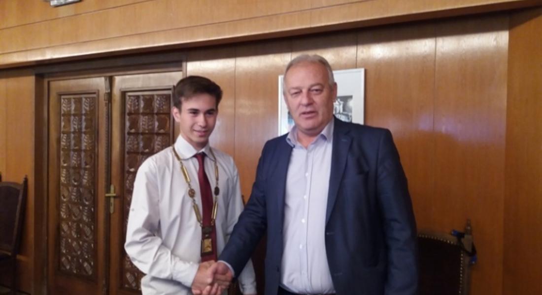 Иван Стоянов пое управлението на община Смолян