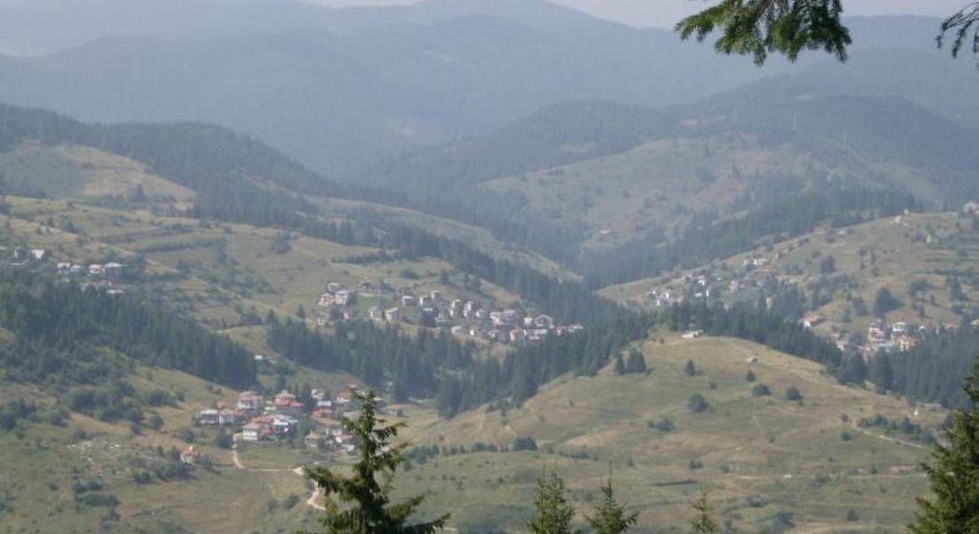Възстановяват сградата на килийното училище към храма в село Стойките