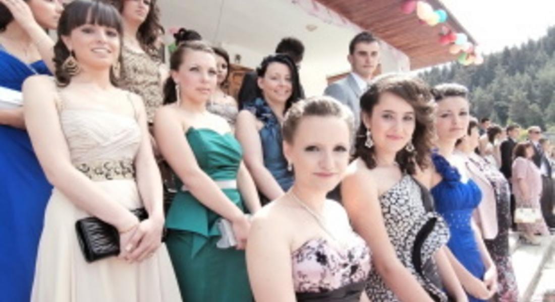Училищата имат алтернативни графици за изпращане на абитуриентите в Смолян