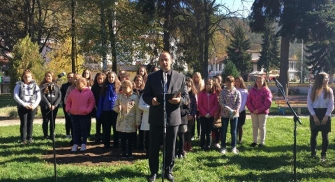 Маданчани почетоха Деня на народните будители
