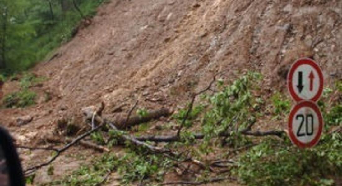 Възстановено е движението в района на Нареченски бани