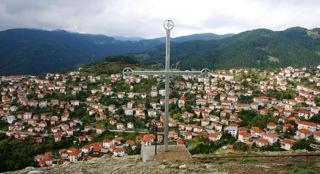  100-годишнината от рождението на отец Канев чества Момчиловци
