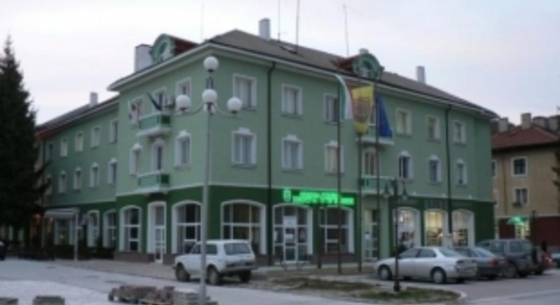 Пиян младеж седнал зад волана в Рудозем