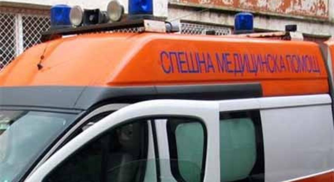 Работник се потроши при ремонт на покрив