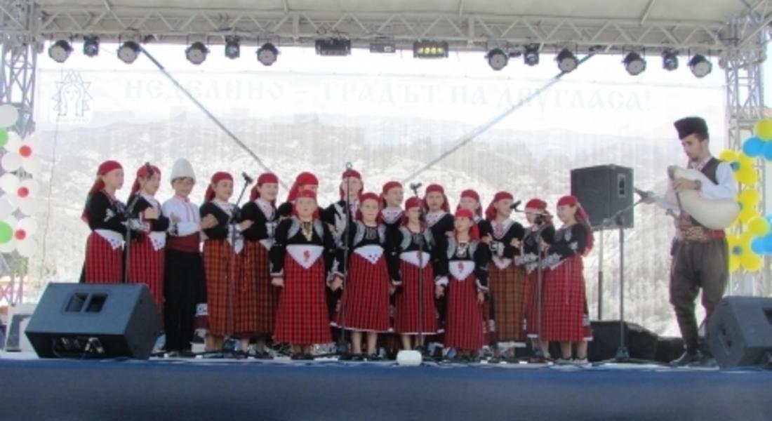 Неделинския двуглас впечатли и Велико Търновските студенти