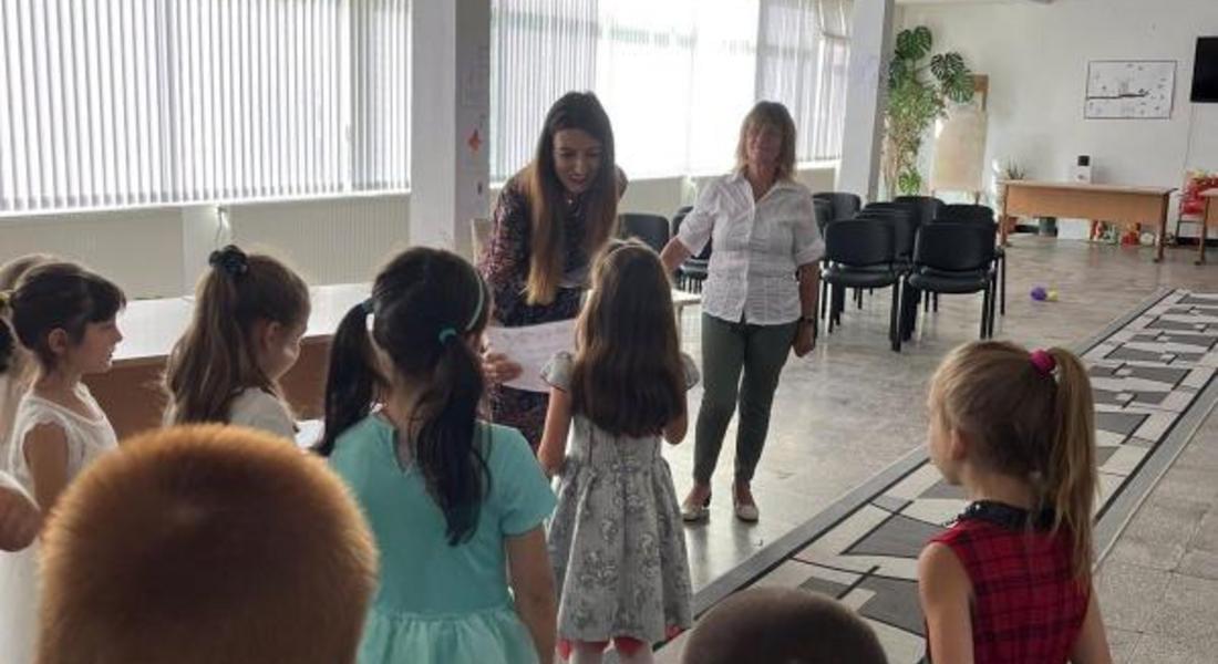  УСПЕШНО ПРИКЛЮЧИ ЛЯТНОТО УЧИЛИЩЕ ЗА БЪДЕЩИ ПЪРВОКЛАСНИЦИ В ОСНОВНО УЧИЛИЩЕ „СТОЮ ШИШКОВ –  СМОЛЯН