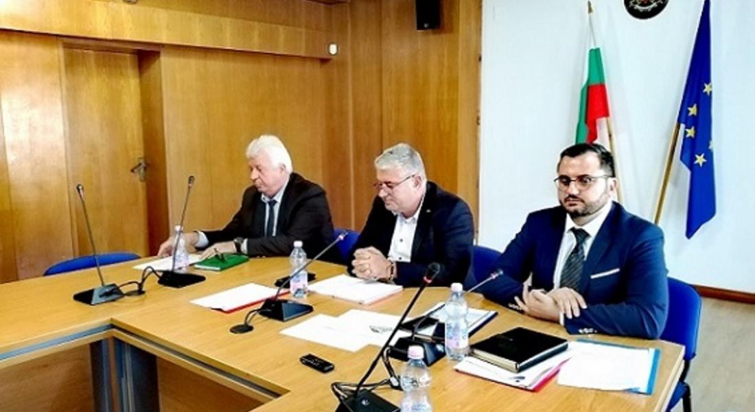Областният управител Стефан Сабрутев проведе среща дискусия за перспективите за развитието на планинското земеделие и животновъдство в района на област Смолян