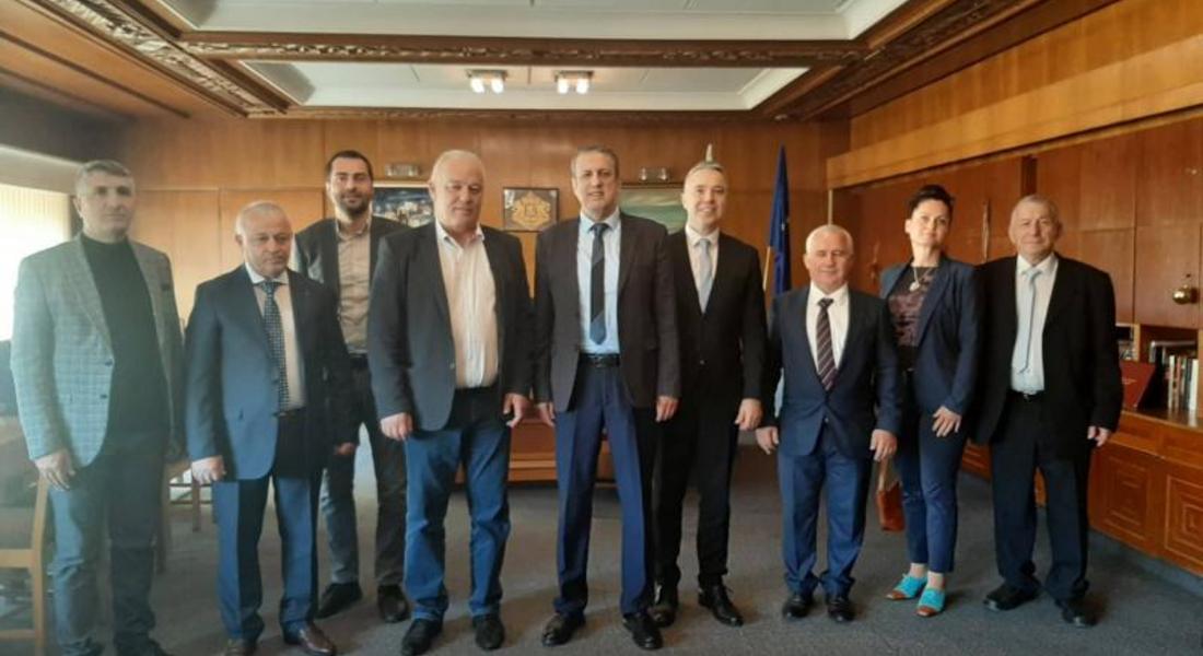 КМЕТЪТ МЕЛЕМОВ СЕ СРЕЩНА С ДЕЛЕГАЦИИ ОТ ПОБРАТИМЕНИТЕ НИ ГРАДОВЕ